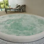Primavera Perfume Hotel