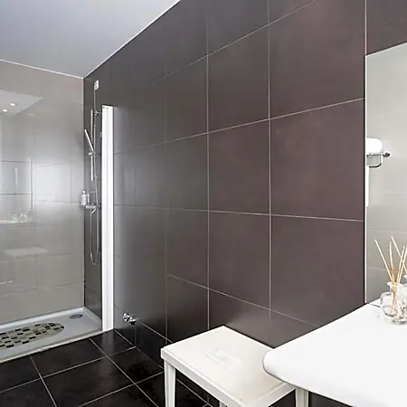 Primavera Perfume Hotel 3*