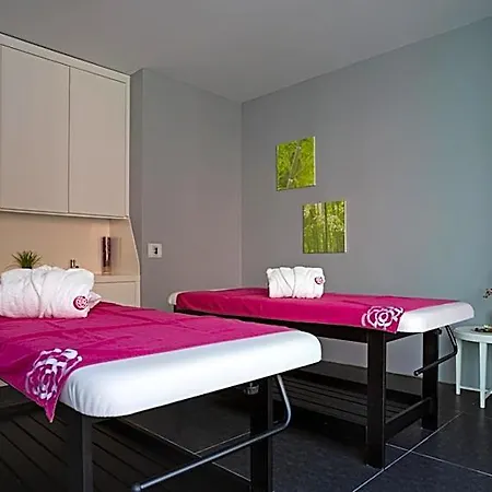 Primavera Perfume Hotel 3*