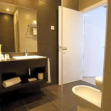 Primavera Perfume Hotel 3*