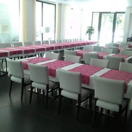Hotel Primavera Perfume 3*
